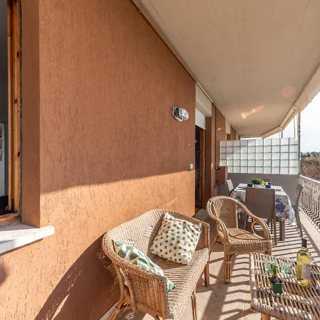 Apartment La Casa Sul Mare By Interhome