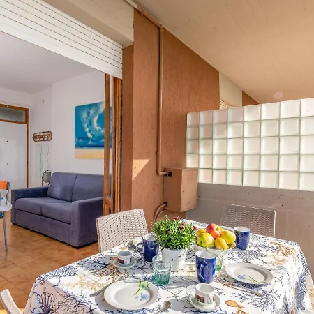 Apartment La Casa Sul Mare By Interhome Casa Sant'Eugenia
