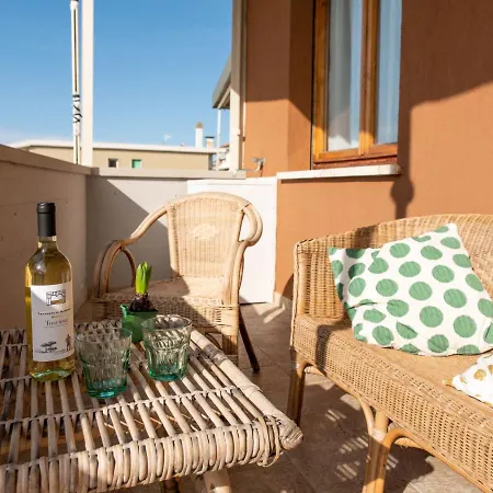 La Casa Sul Mare By Interhome * Casa Sant'Eugenia